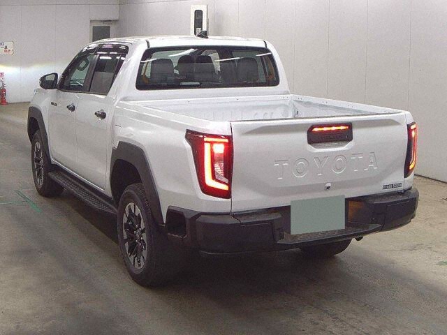 2026 Toyota Hilux Z 4WD auction photo 2