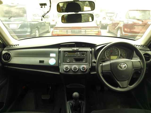 2020 Toyota Corolla Axio auction photo 8