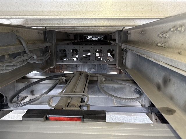 2010 Isuzu Forward レイゾウレイトウ PG auction photo 14