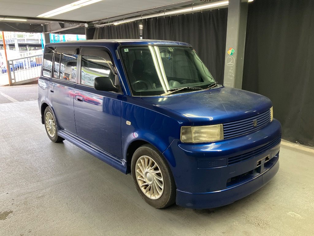 Japan Auction Vehicles 7 2002 Toyota bB SX version auction photo