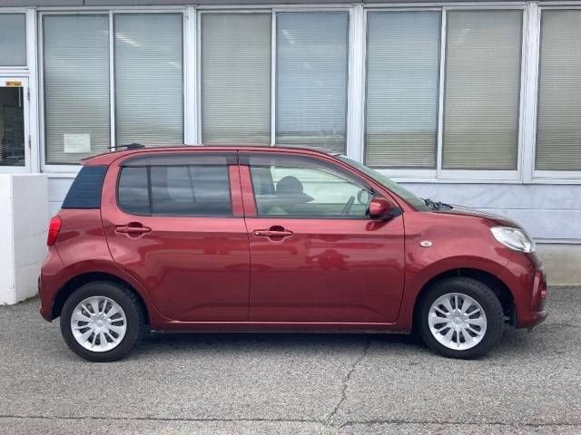 2016 Toyota Passo X L Package S auction photo 2