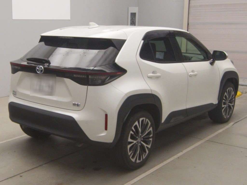 2021 Toyota Yaris Cross Hybrid Z auction photo 2