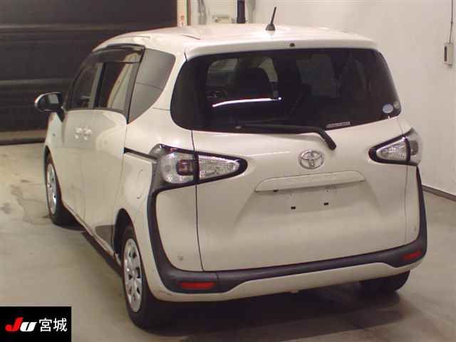 2015 Toyota Sienta ハイブリッドG auction photo 2