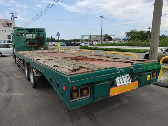 1997 Isuzu Giga Long jack self auction photo 2