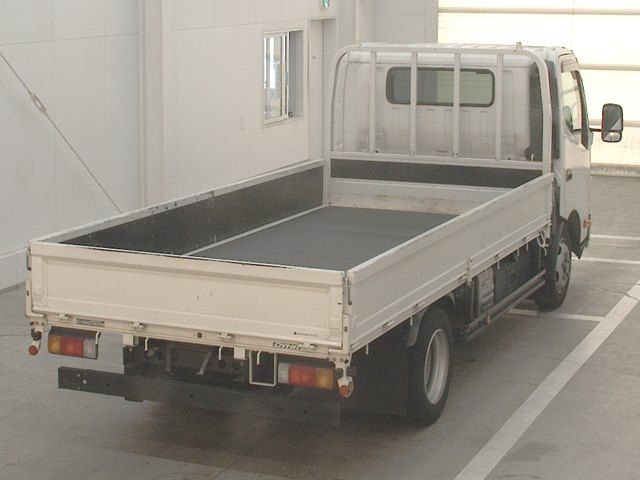 2020 Toyota Dyna Flatbed auction photo 2