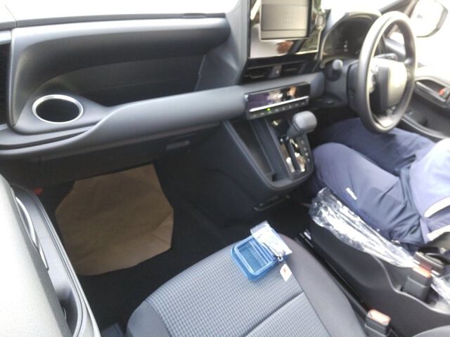 2026 Toyota Noah Hybrid S-X auction photo 3