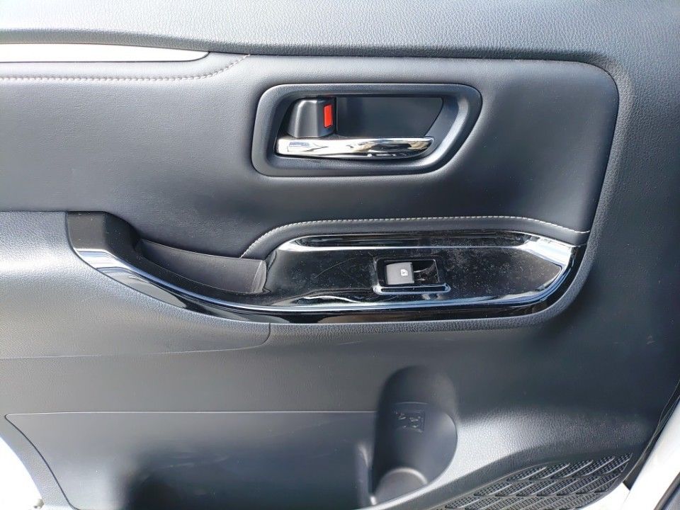2019 Toyota Esquire auction photo 13