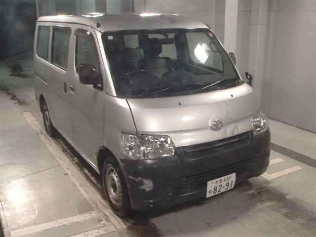 Japan Auction Vehicles 11 2015 Toyota タウンエース バン DX auction photo