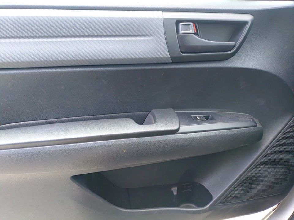 2013 Toyota Corolla Fielder auction photo 13