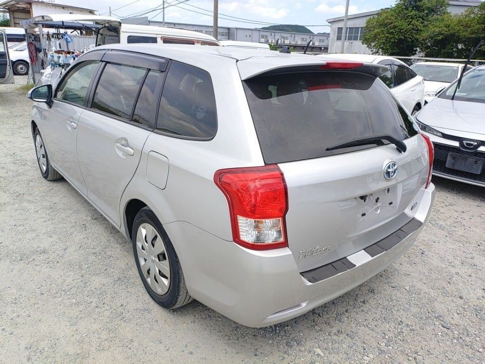 2013 Toyota Corolla Fielder auction photo 6