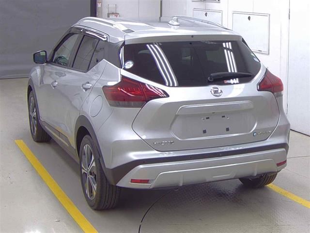 2021 Nissan Kicks X auction photo 2