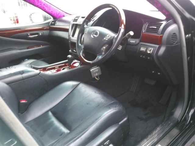 2007 Lexus LS460 Ver. S auction photo 3