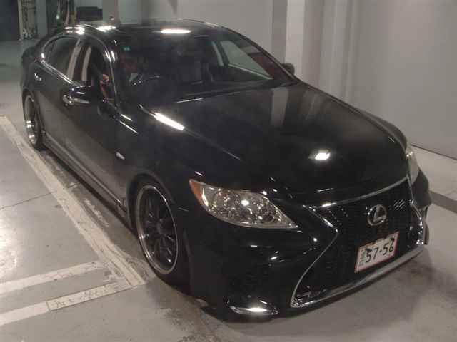 Japan Auction Vehicles 11 2007 Lexus LS460 Ver. S auction photo