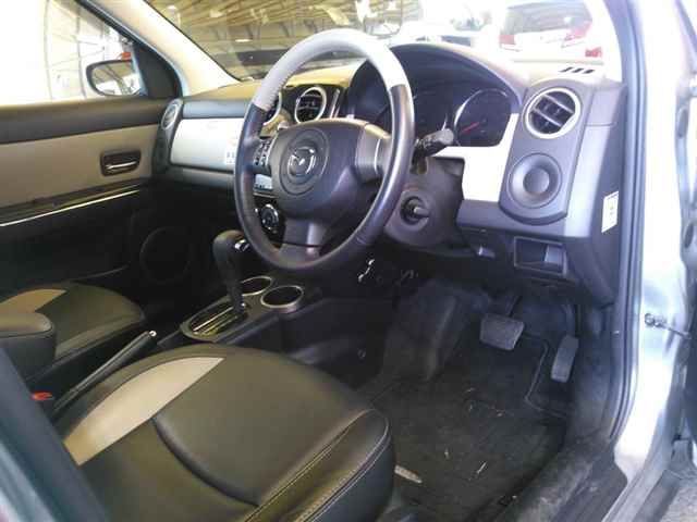 2011 Mazda ベリーサ L auction photo 3