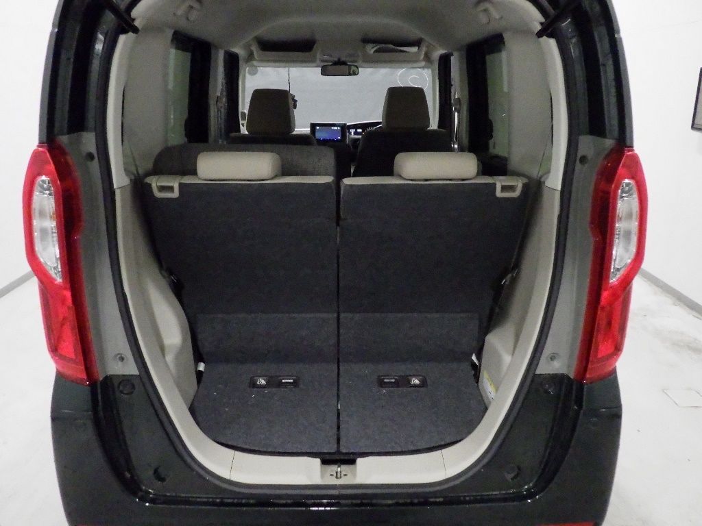 2020 Honda N-BOX 4WD G Lターボホンダセンシング auction photo 8