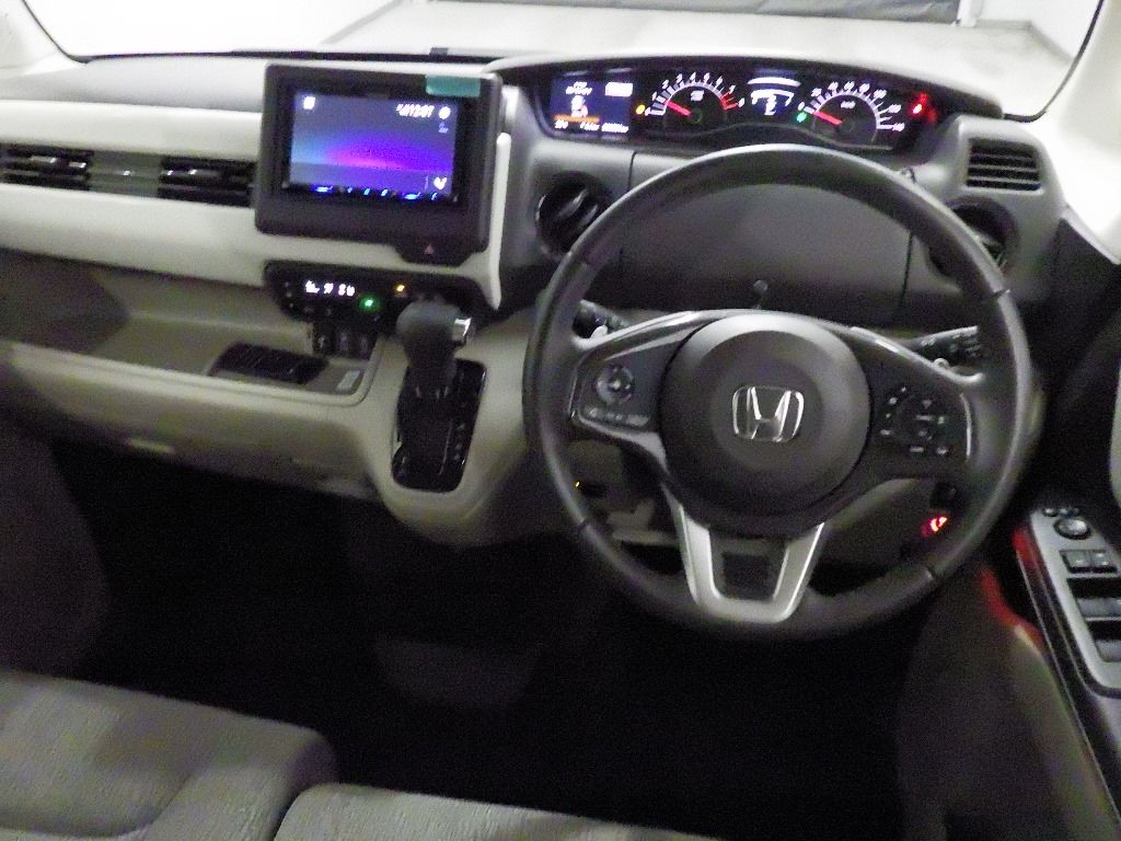 2020 Honda N-BOX 4WD G Lターボホンダセンシング auction photo 3