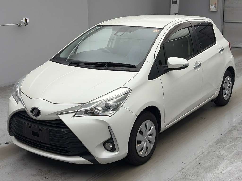 2019 Toyota Vitz F Safety Edition 3 Japan auction vehicle