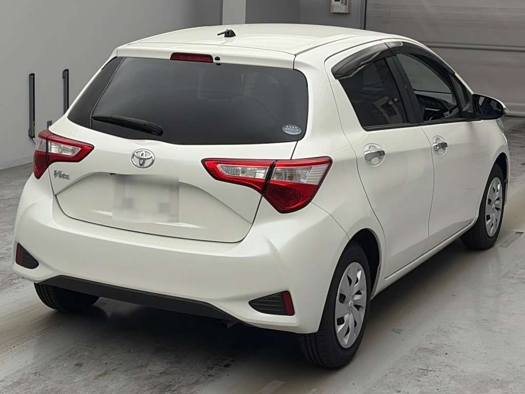 2019 Toyota Vitz F Safety Edition 3 auction photo 2