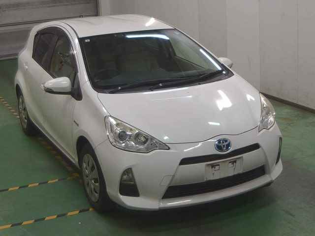 2014 Toyota Aqua S Japan auction vehicle