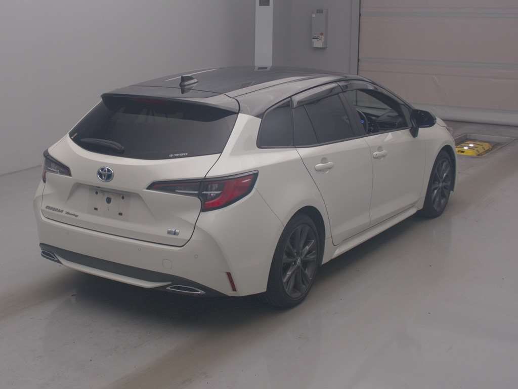 2021 Toyota Corolla Touring Hybrid Double By auction photo 2