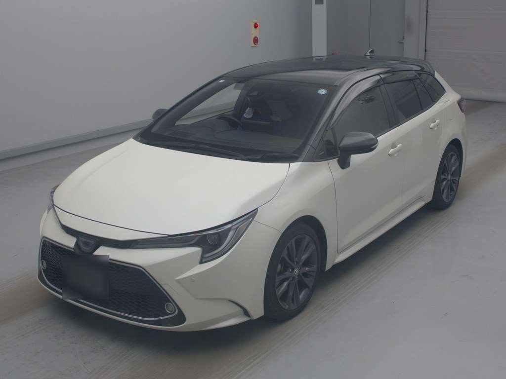 Japan Auction Vehicles 4 2021 Toyota Corolla Touring Hybrid Double By auction photo