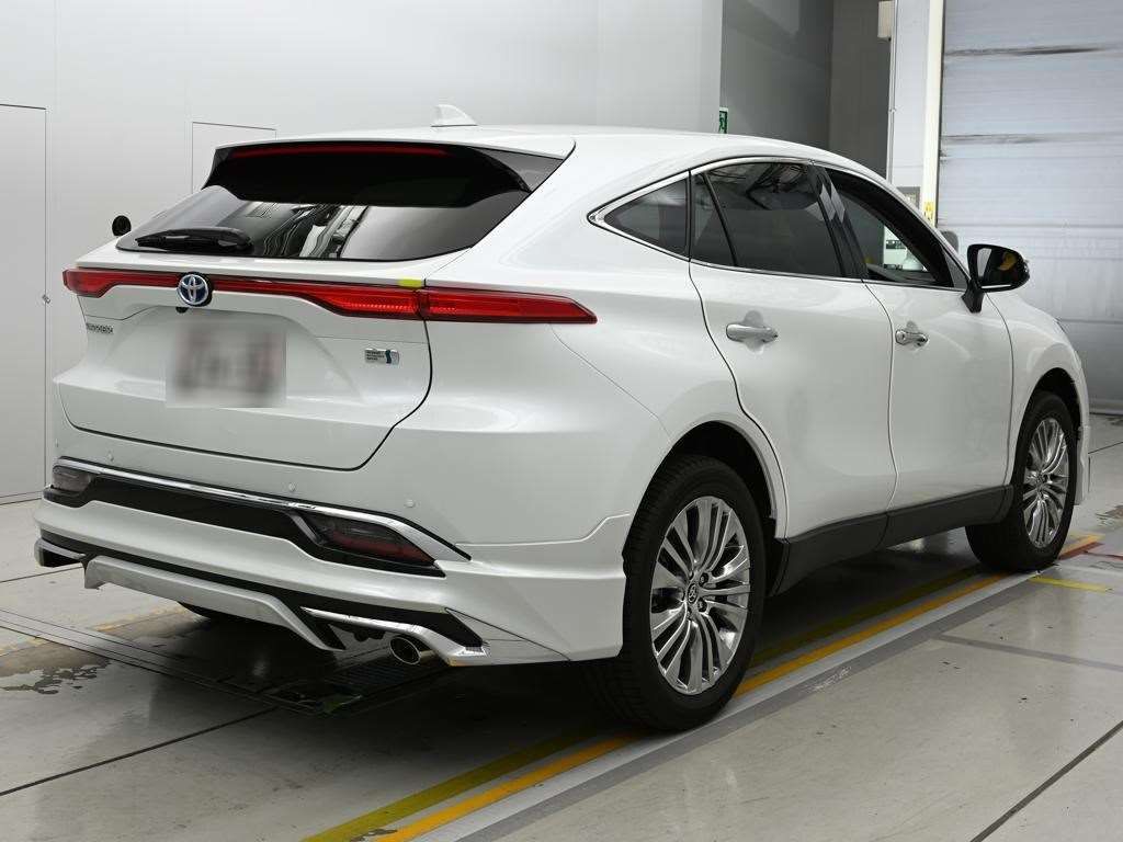 2025 Toyota Harrier Z auction photo 2