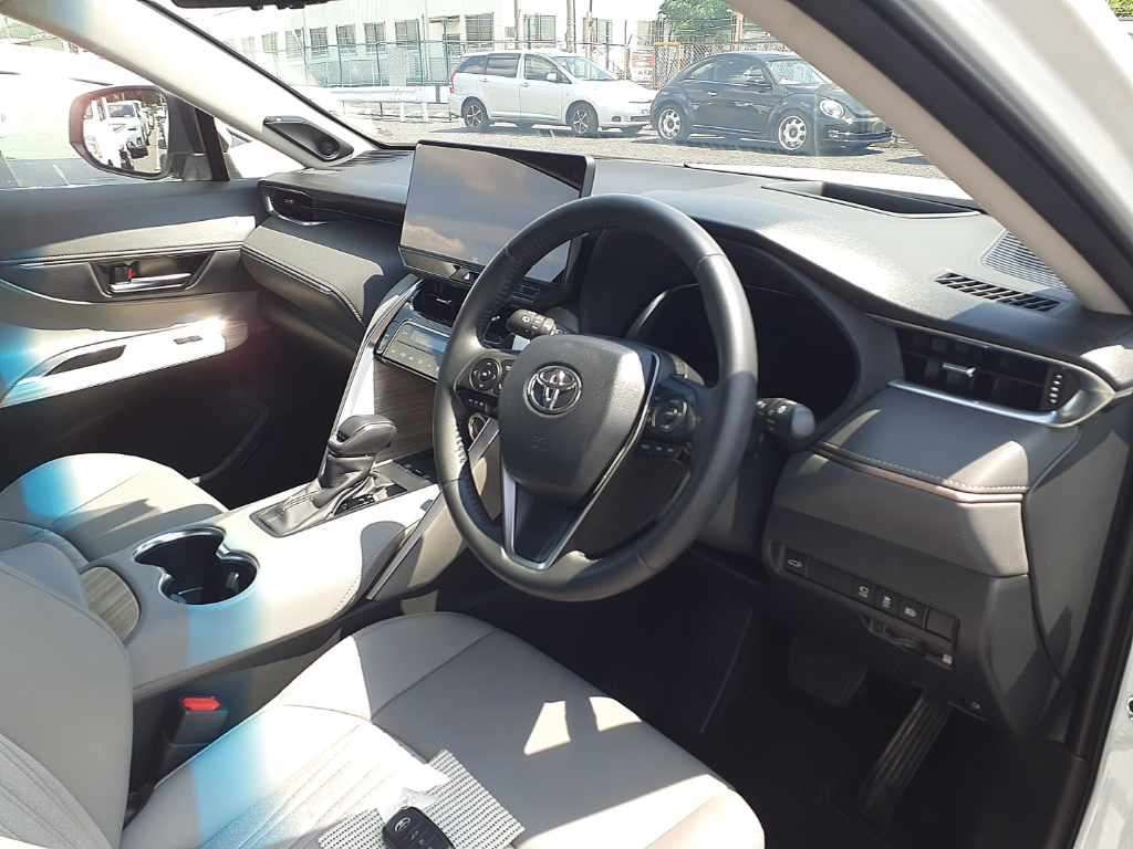 2025 Toyota Harrier Z auction photo 9