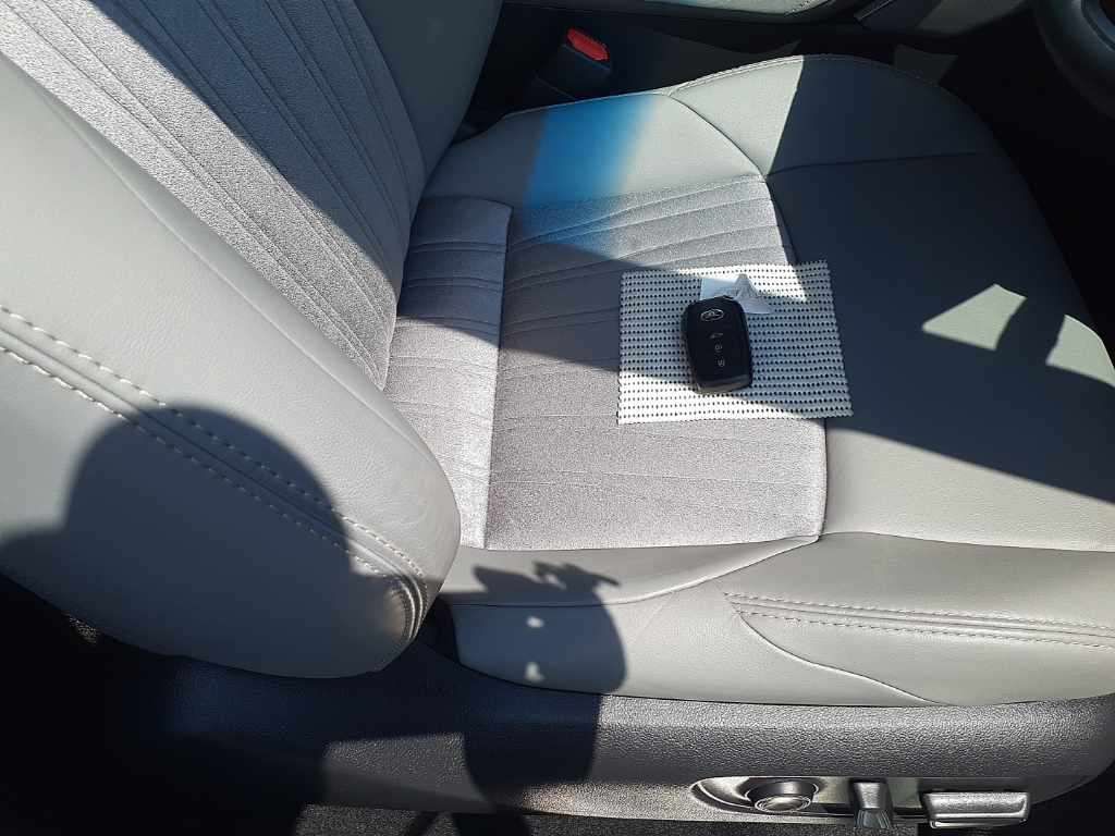 2025 Toyota Harrier Z auction photo 10