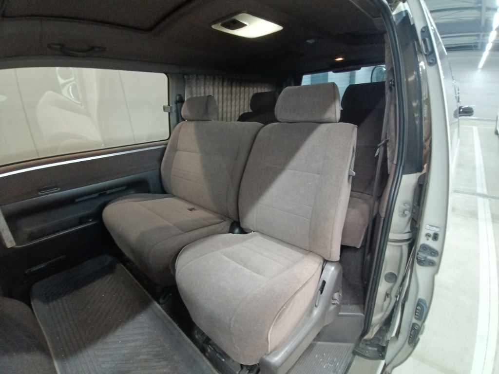 2000 Toyota Hiace Living Saloon EX 4WD auction photo 12