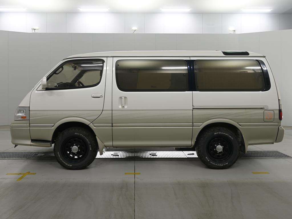 2000 Toyota Hiace Living Saloon EX 4WD auction photo 4