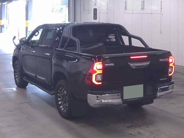 2021 Toyota Hilux Z 4WD Japan auction vehicle