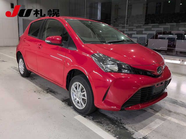 2015 Toyota Vitz 4WD F auction photo 8