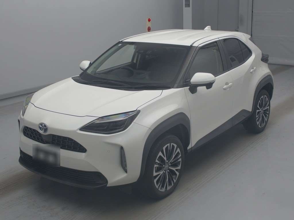 Japan Auction Vehicles 4 2021 Toyota Yaris Cross ハイブリッドZ auction photo