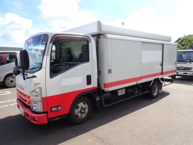Japan Auction Vehicles 14 2016 Isuzu Elf 1.9t Bottle Cart auction photo