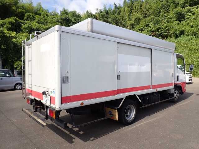 2016 Isuzu Elf 1.9t Bottle Cart auction photo 2