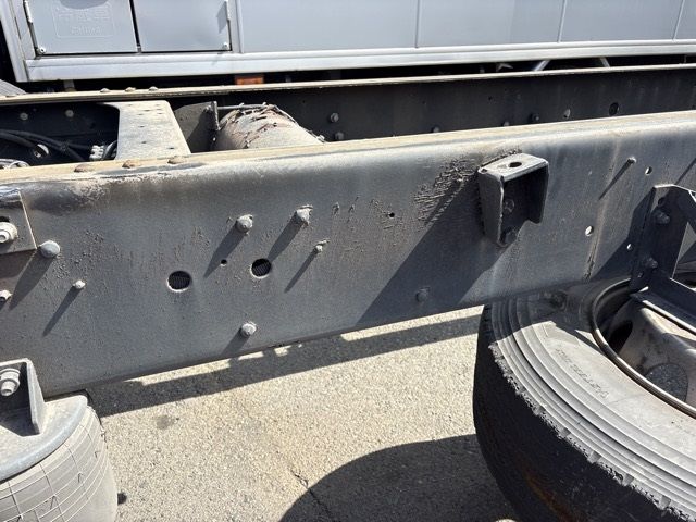 2015 Nissan Diesel クオン chassis auction photo 12