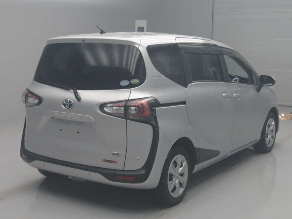 2021 Toyota Sienta Hybrid Fanbase G auction photo 2