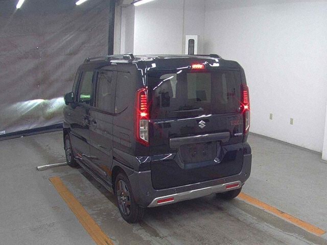 2024 Suzuki スペーシアギア ハイブリッドXZ auction photo 2