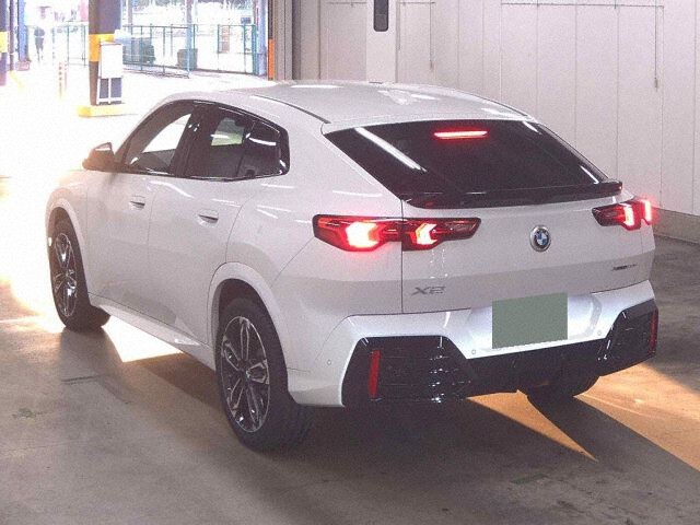 2026 BMW X2 XDRIV20D M Sport 4WD auction photo 2