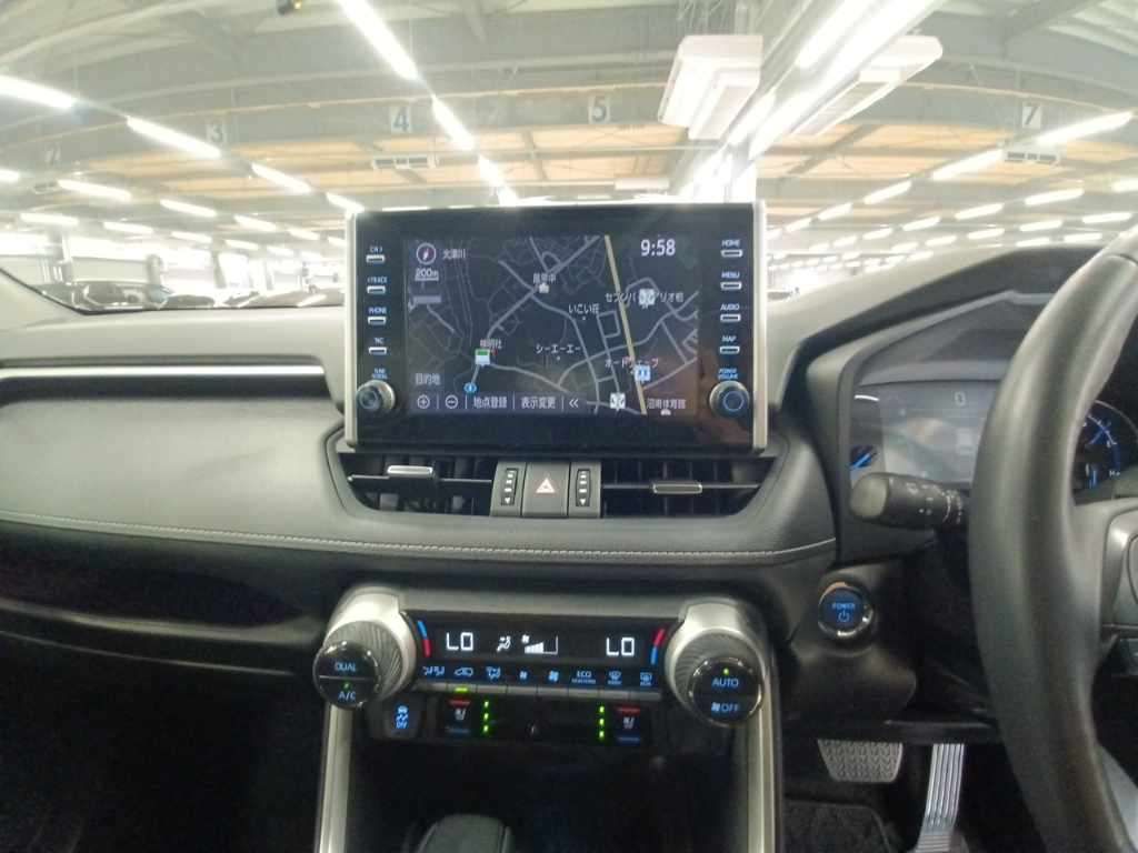 2022 Toyota RAV4 ハイブリッドG 4WD auction photo 11
