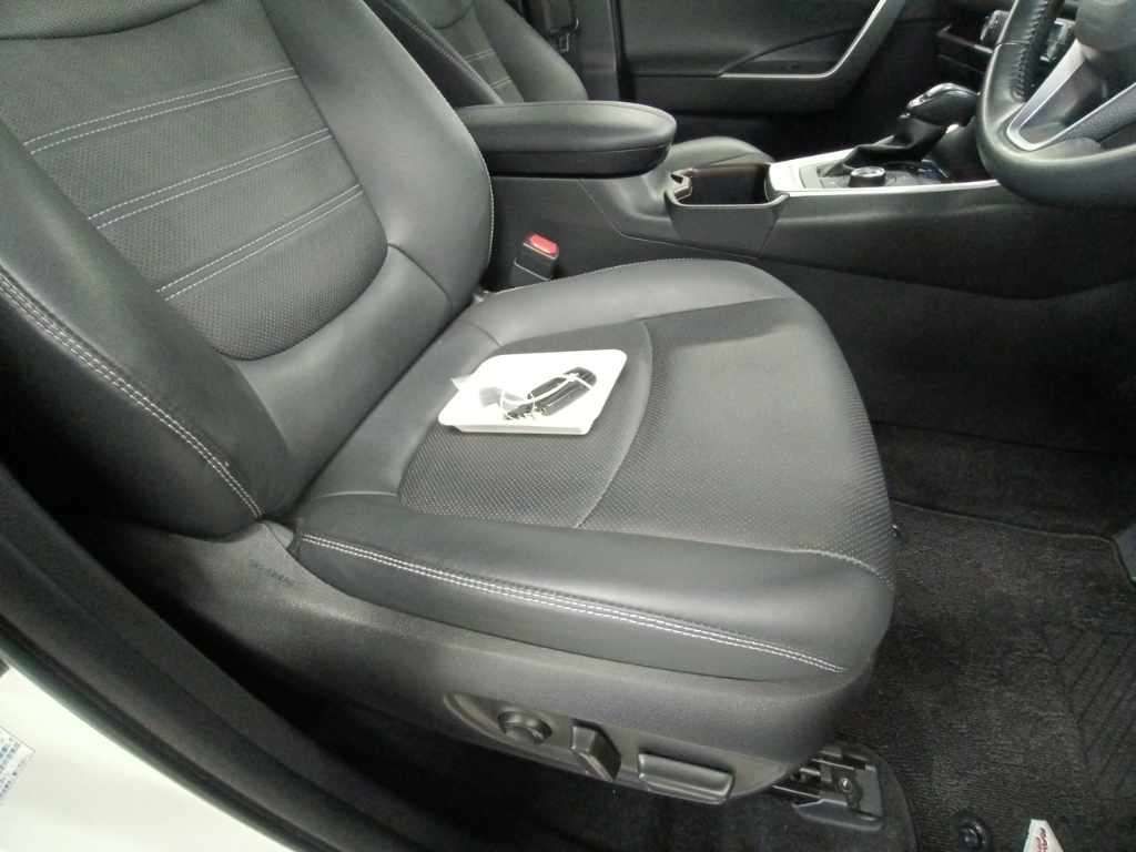 2022 Toyota RAV4 ハイブリッドG 4WD auction photo 10