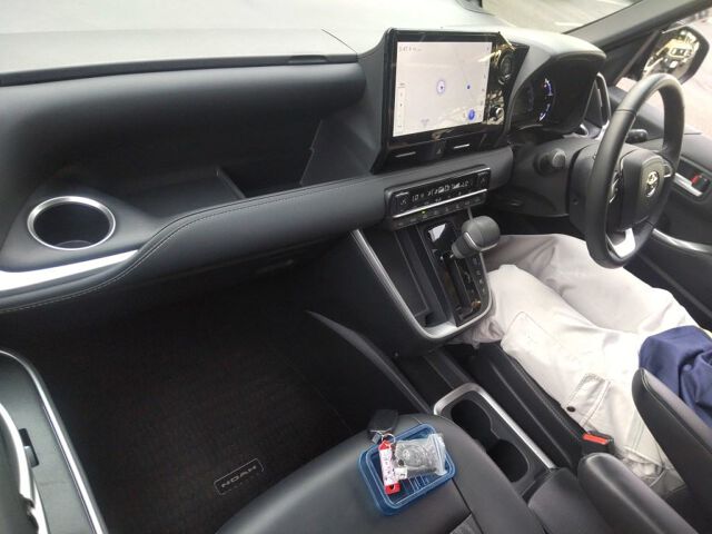2024 Toyota Noah ハイブリッドS-Z auction photo 3