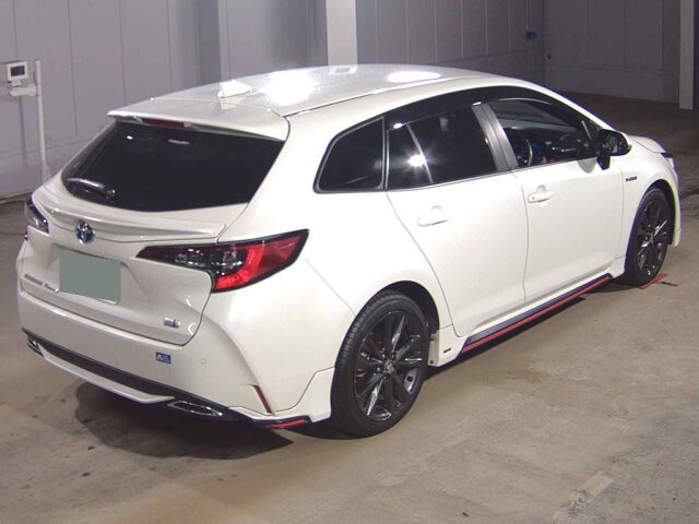 2020 Toyota Corolla Touring ハイブリッドWXB auction photo 5
