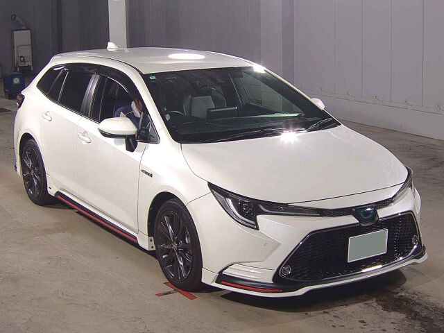 Japan Auction Vehicles 8 2020 Toyota Corolla Touring ハイブリッドWXB auction photo