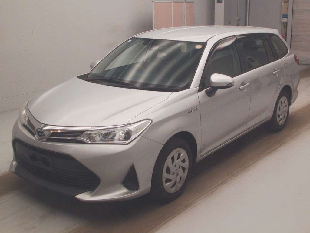 2019 Toyota Corolla Fielder ハイブリッド Japan auction vehicle