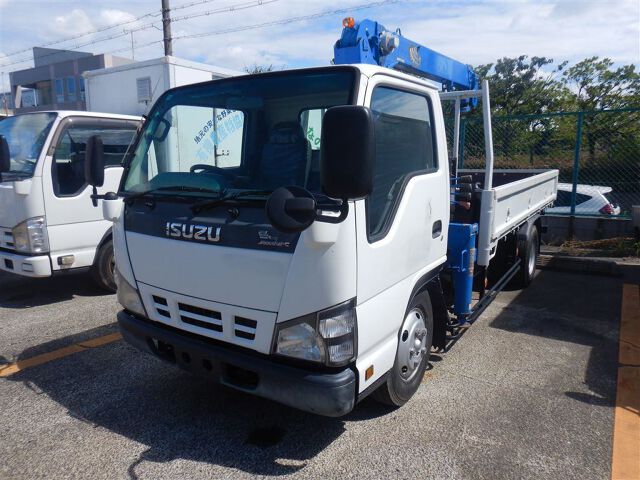 2006 Isuzu Elf crane auction photo 4