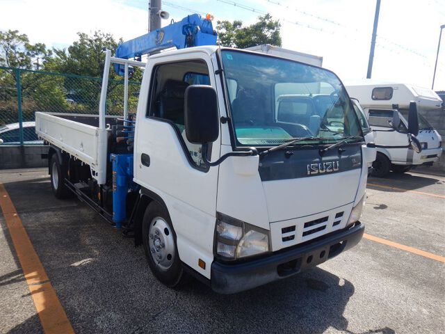 2006 Isuzu Elf crane Japan auction vehicle