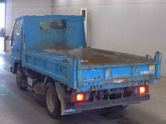 2012 Isuzu Elf dump auction photo 2