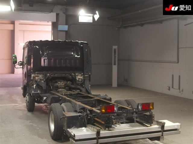 2011 Isuzu エルフ T auction photo 2