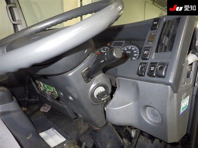 2011 Isuzu エルフ T auction photo 5